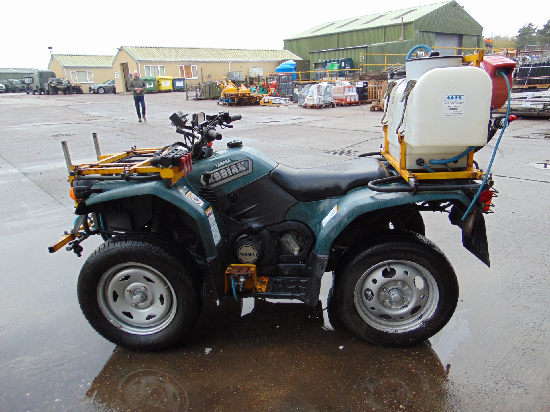 Yamaha Kodiak Quad Bike c/w, Sprayer Unit as shown - Image 5 of 17