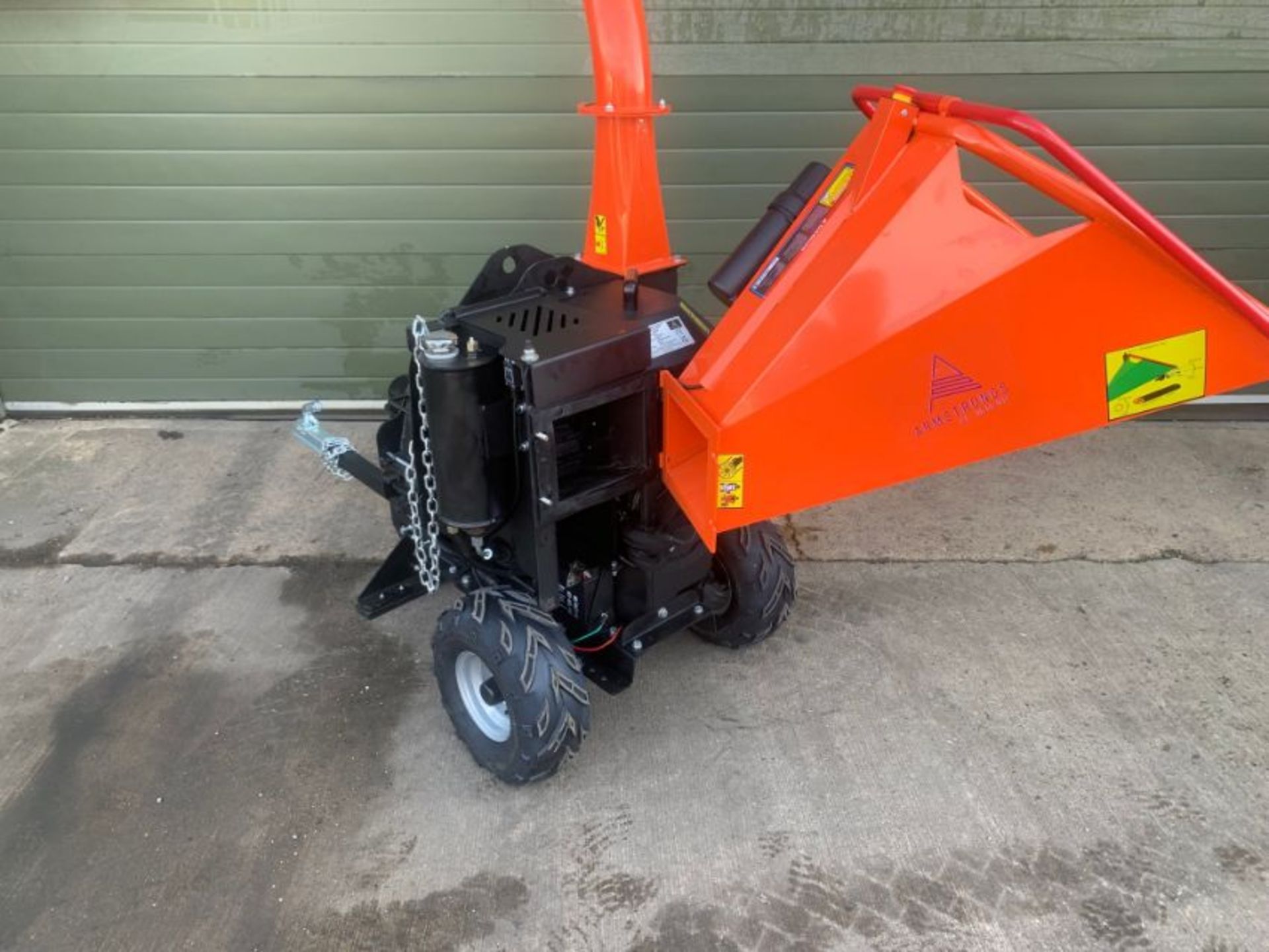 * BRAND NEW * Unused Armstrong DR-GS-15SF Electric start, Petrol Powered Hydraulic feed Wood Chipper - Image 21 of 41