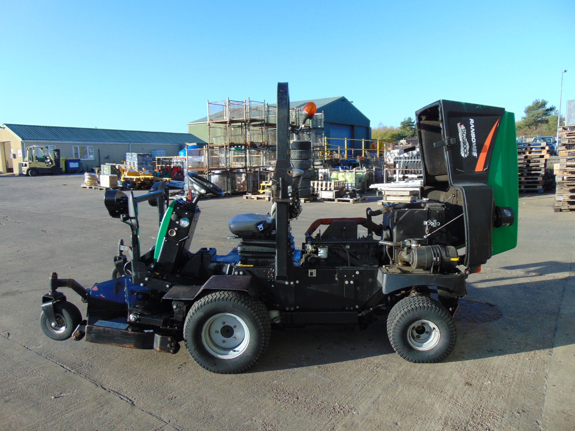 2014 Ransomes 4 x 4 HR3806 Kubota Diesel Upfront Rotary Mower ONLY 3,238 HOURS! - Image 14 of 20