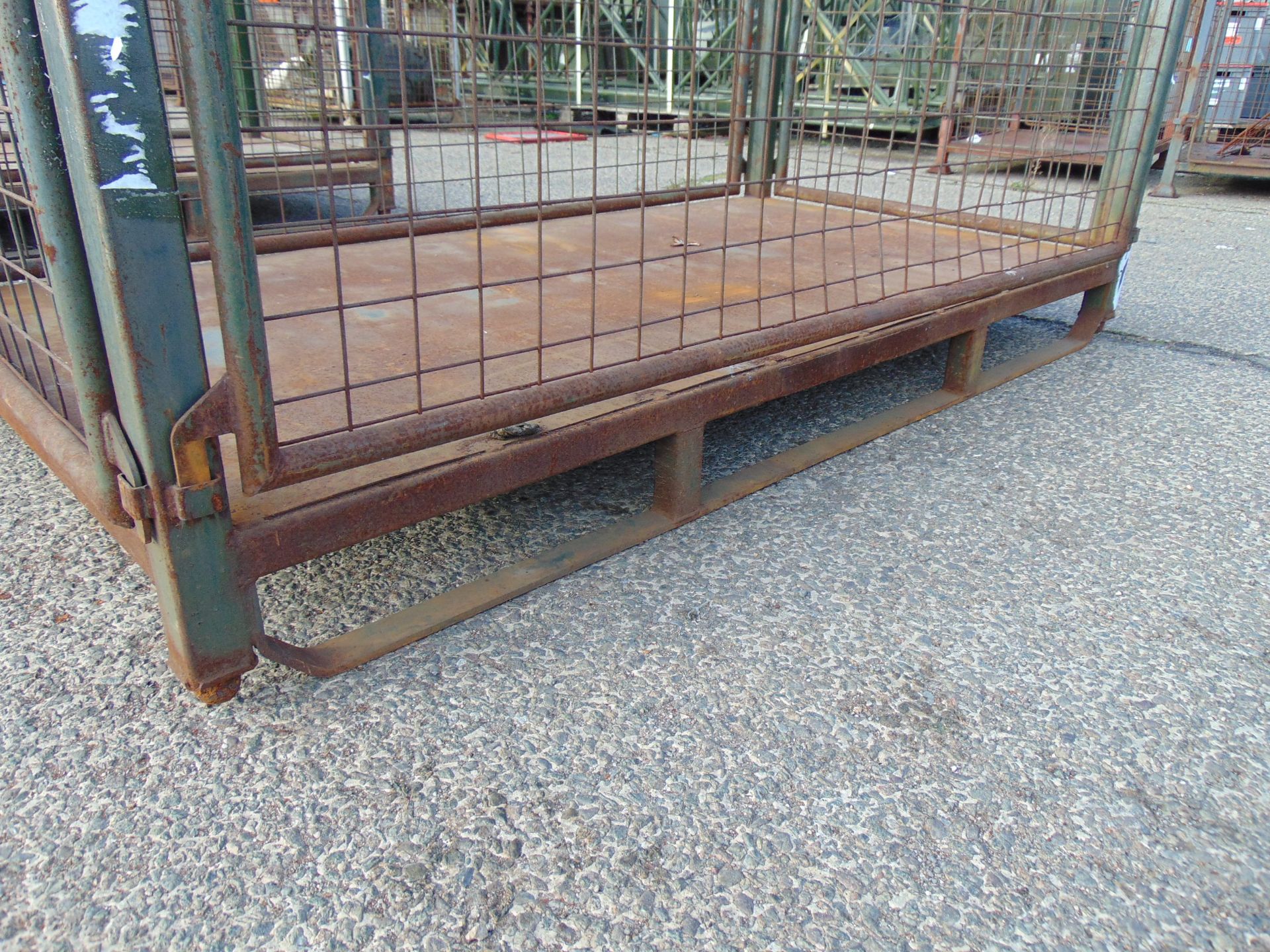 Heavy Duty Metal Stackable Stillage / Post Pallet - Image 3 of 3