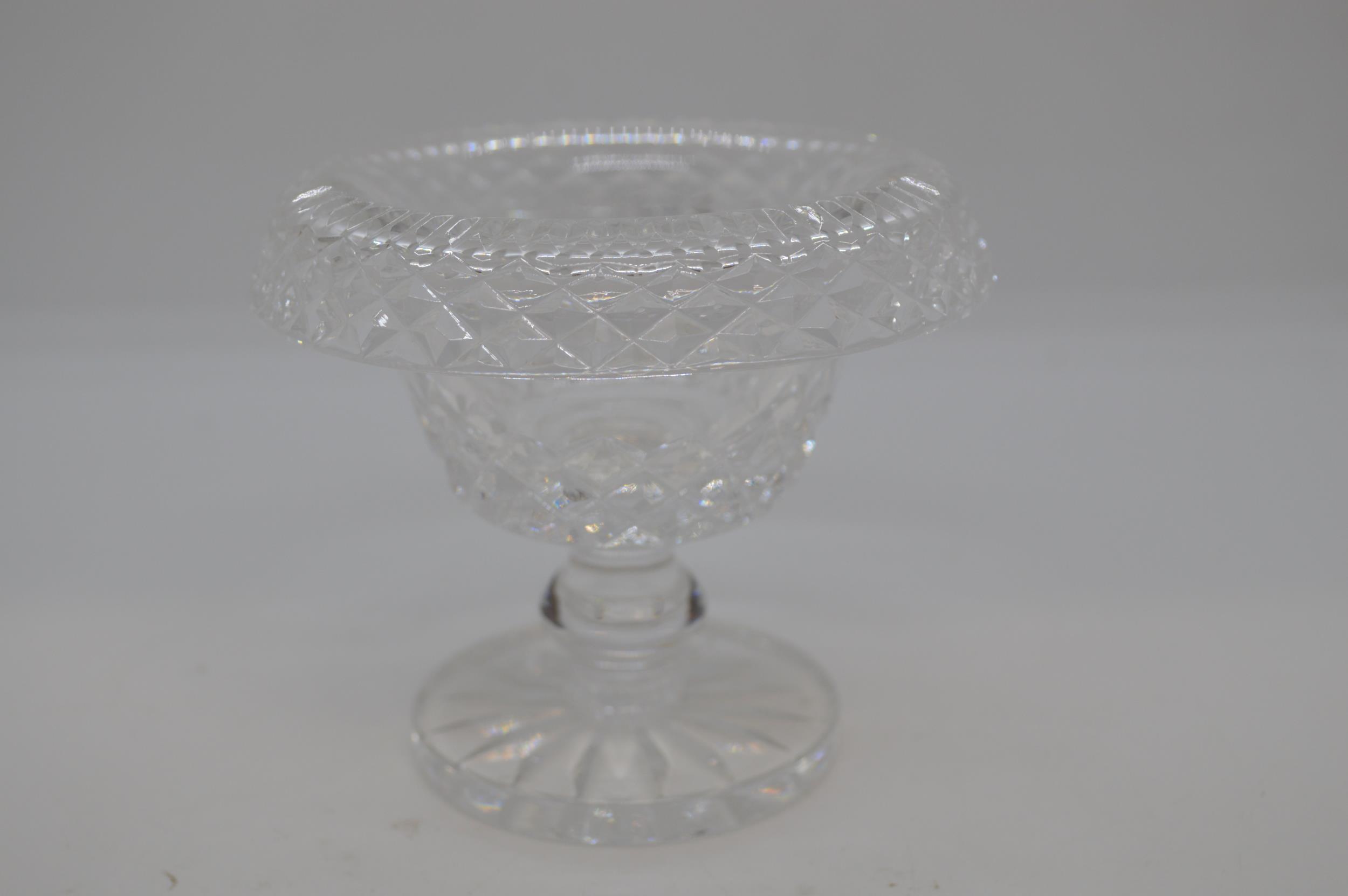 Waterford cut crystal miniature bowl from the heritage collection, with a turnover rim design - Image 4 of 4