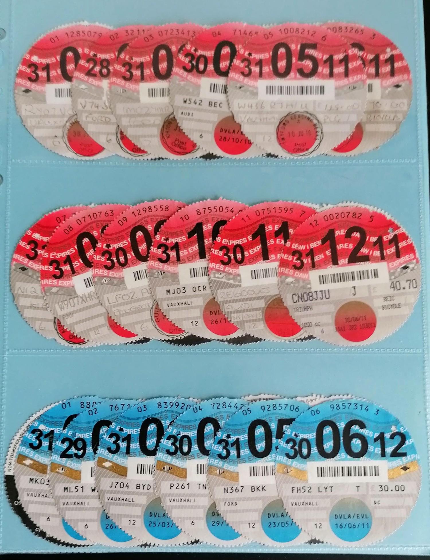 A unique and complete collection of over 5,023 original British vehicle Tax Discs from 1921 to 2015 - Image 25 of 33