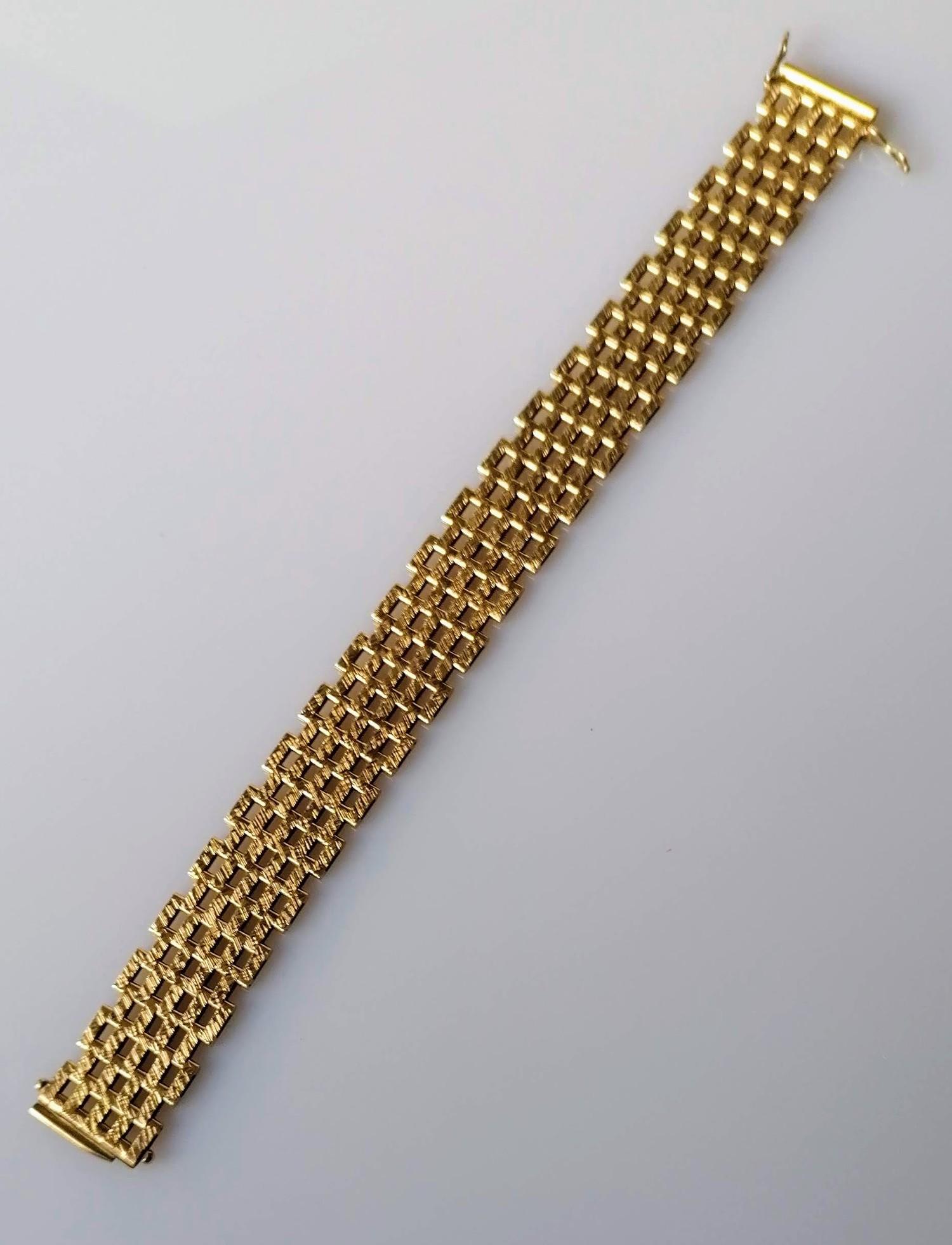 A mid-century gold gate-link bracelet, hallmarked 9ct, 18.5 cm, clasp good, 26.49g - Image 2 of 3