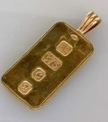 A 1977 Silver Jubilee 9ct gold ingot pendant, 15.42g