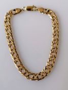 A 9ct gold flat curb-link bracelet with lobster clasp, 18.5 cm, import marks, 11.97g, in very good