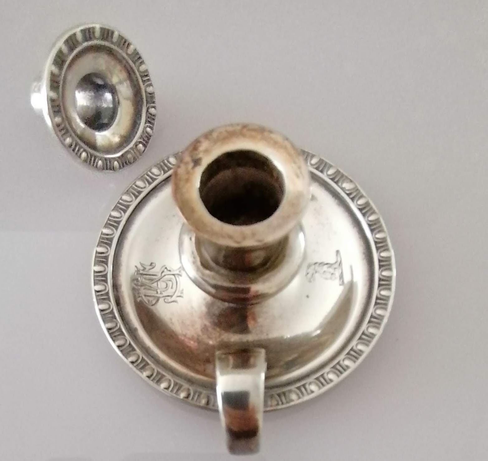 A Victorian silver chamberstick with egg and dart decoration, removable sconce, crested - Image 3 of 3