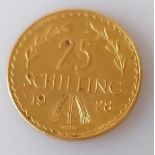 A 1928 Austrian 25 schilling gold coin, 5.89g