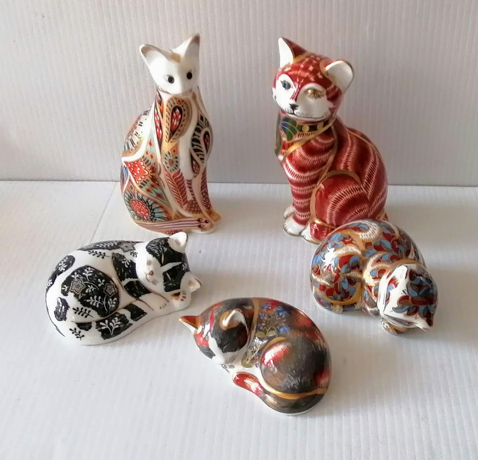 Royal Crown Derby: Misty MMIII, Catnip Kitten, Siamese Kitten LVIII, Siamese Cat LIX, Cheshire Cat