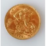 A George V gold half sovereign, 1914