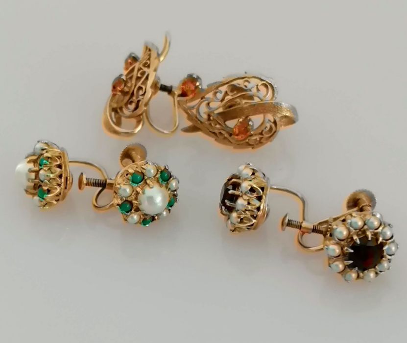 Two pairs of Edwardian screw-back gold pearl earring decorated with turquoise and garnets - Bild 2 aus 2