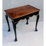 An Irish Georgian mahogany centre or silver table with dished top, shaped frieze, applied scallop mo