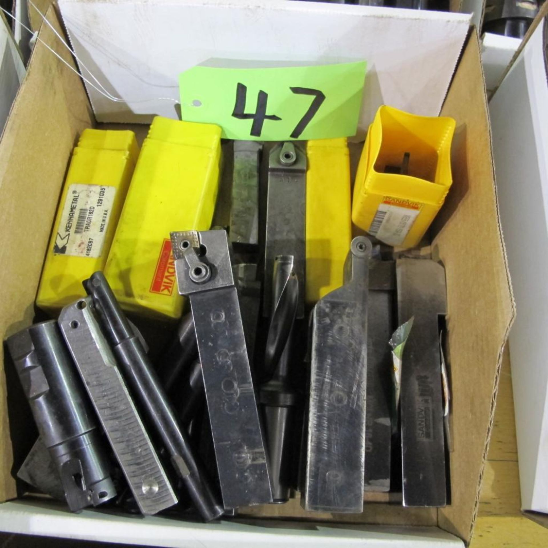 LOT OF 3 BOXES OF CARBIDE CUTTER BITS AND BARS/HOLDERS - Image 4 of 5