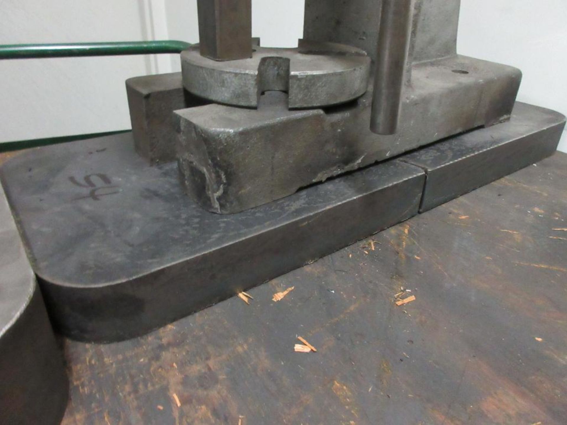 ARBOR PRESS, 2 STEEL PLATES - Image 3 of 4