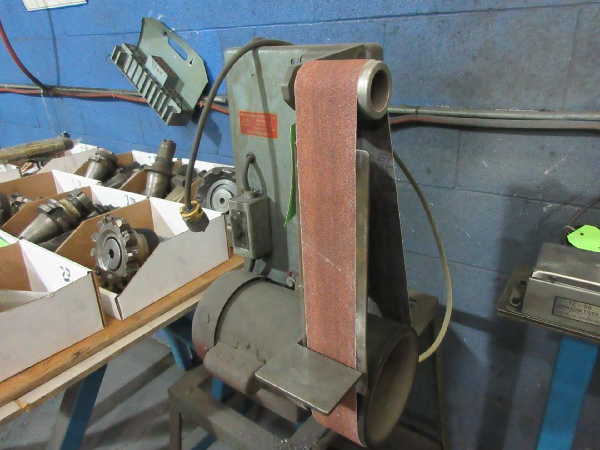 PROGRESS 3” X 24” PEDESTAL BELT SANDER - Image 2 of 4