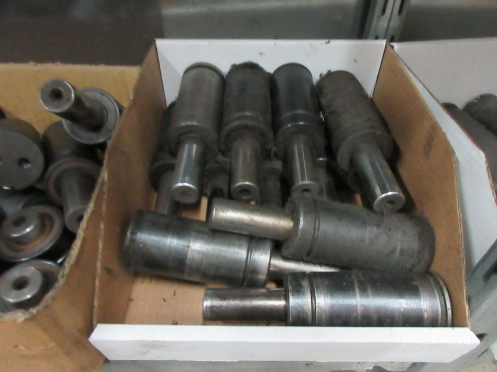 9 BOXES ASSORTED GAS SPRINGS - Image 8 of 10