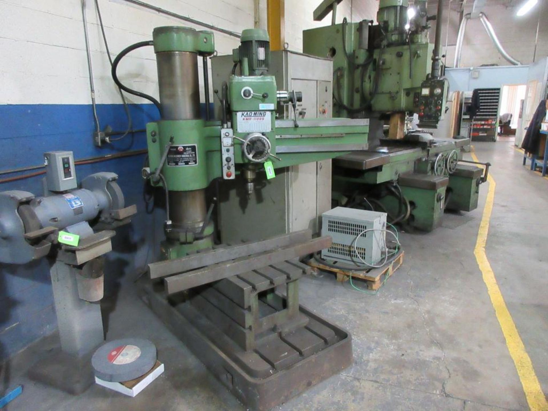 KAO MING 3’ RADIAL DRILL, MODEL KMR 1100 S, HD T SLOT BOX TABLE, 1998, SN 10294