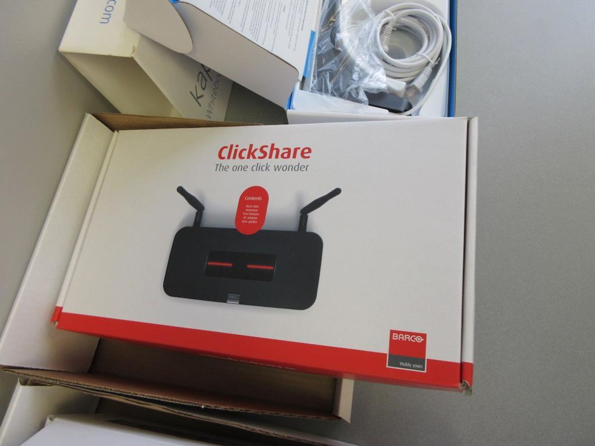 CLICKSHARE MODEL R9861008NA, PRESENTATION SHARING NETWORK, SN 1870011597