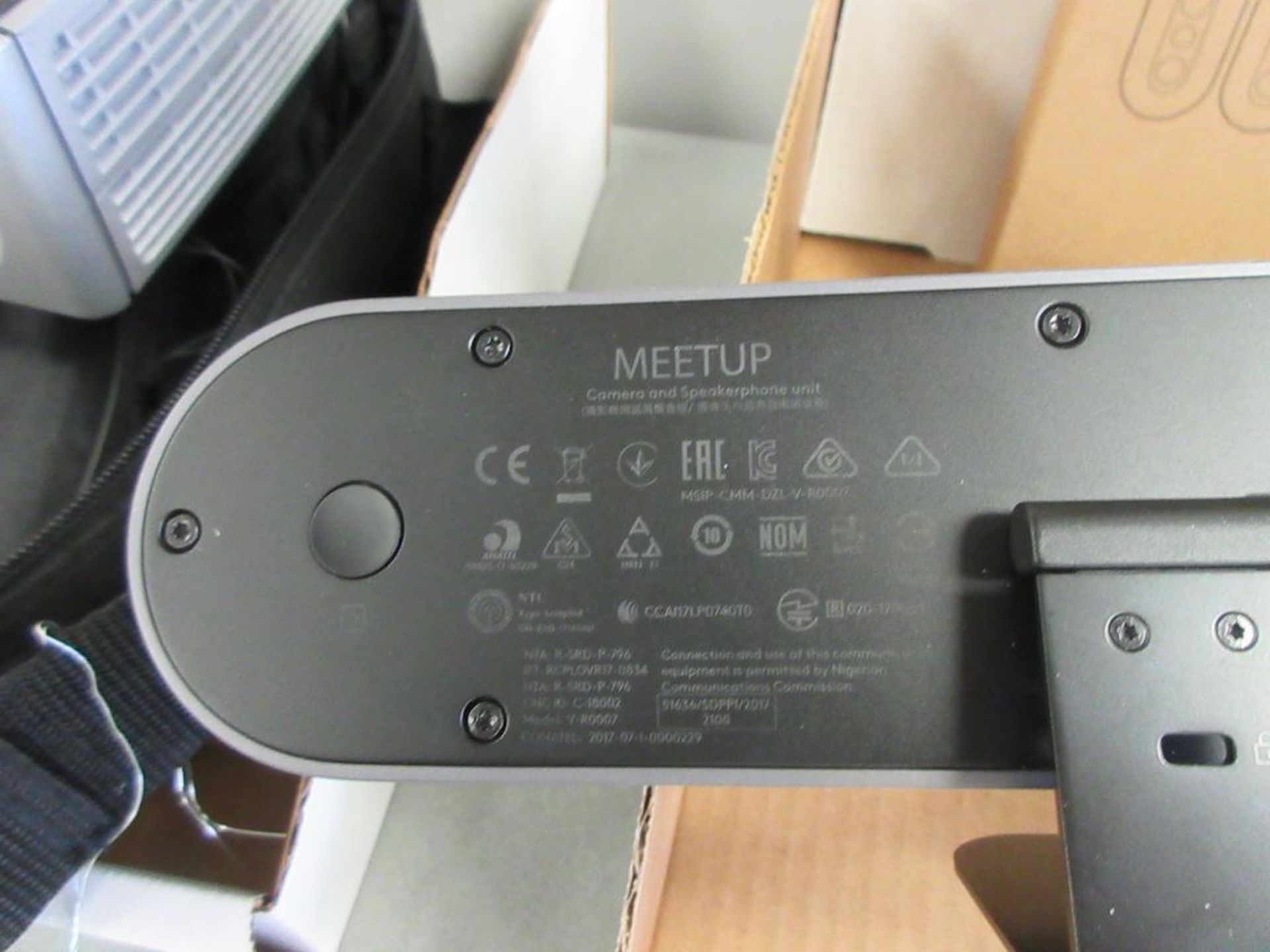 LOGITECH MEETUP CAMERA AND SPEAKERPHONE UNIT, SN 1938LZ53X8N8, W LOGITECH TV MOUNT BRACKET (NEW IN B - Image 3 of 4