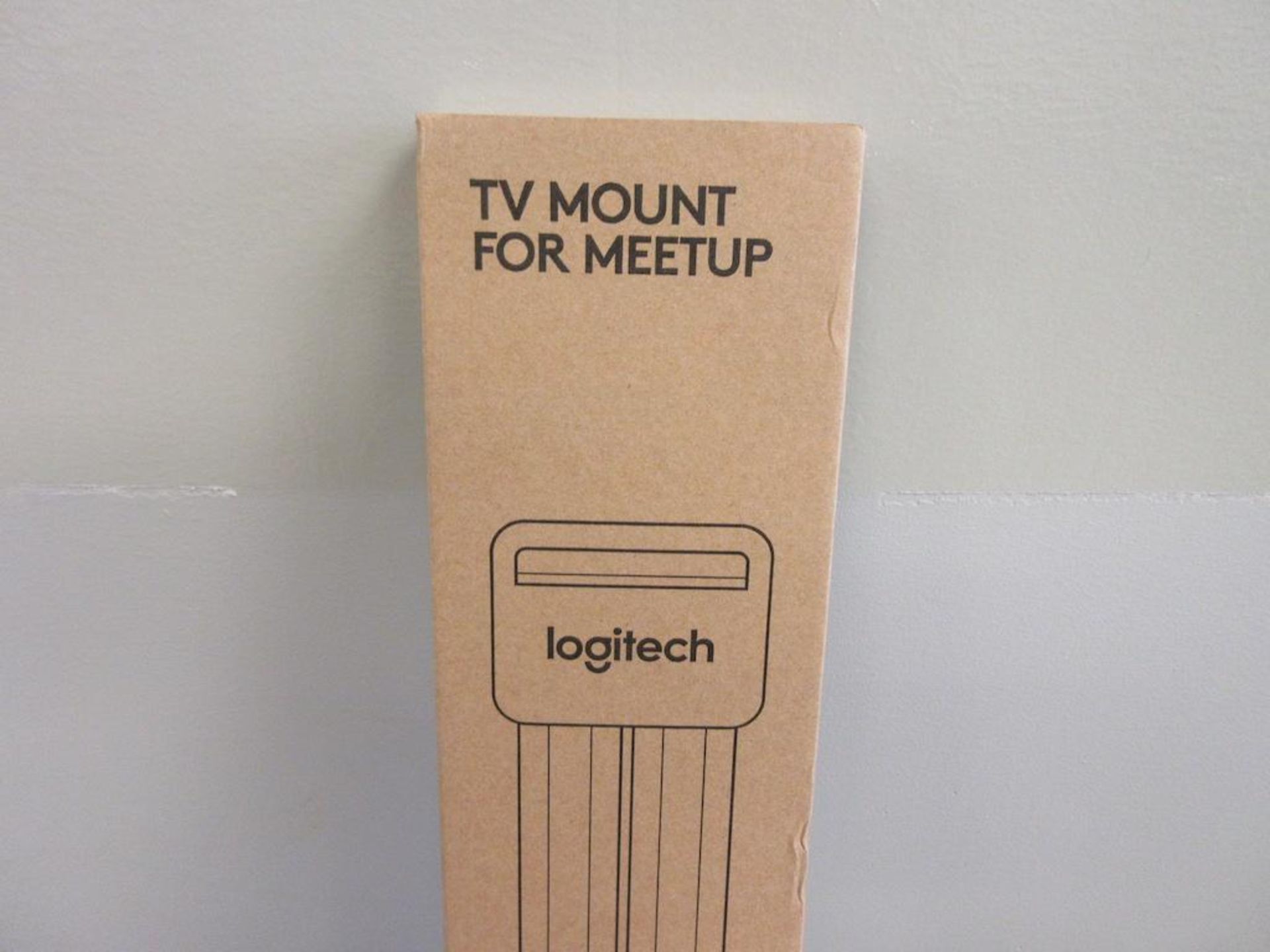 LOGITECH MEETUP CAMERA AND SPEAKERPHONE UNIT, SN 1938LZ53X8N8, W LOGITECH TV MOUNT BRACKET (NEW IN B - Image 4 of 4