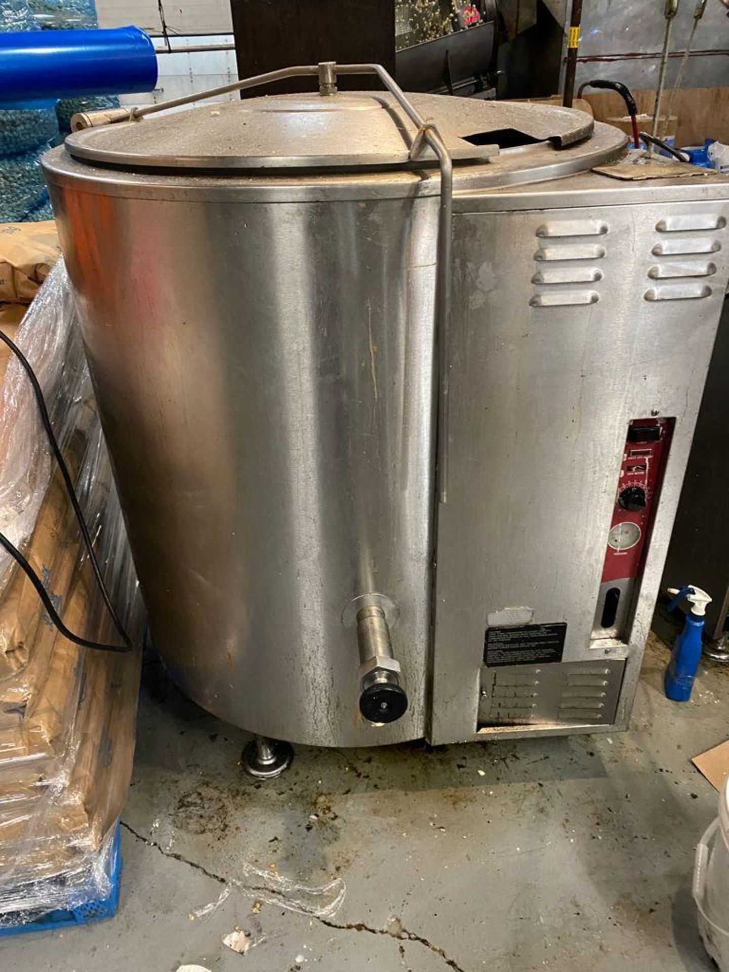 2011 Crown Food Service KLS 100G self contained steam kettle, 100 gallon capacity, natural gas, sn 0