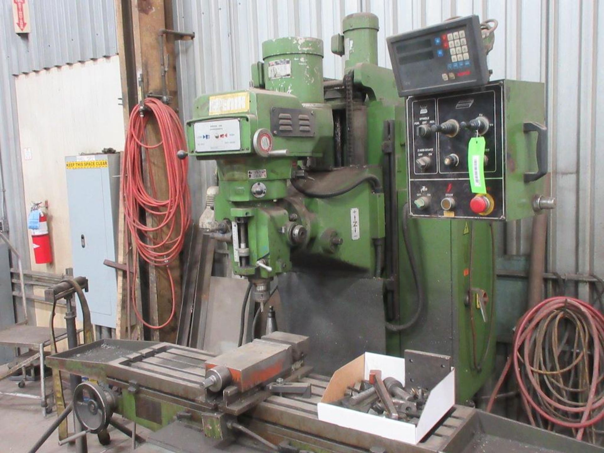 PHOENIX MILL, MODEL FM200, 112" X 55", 5 HP, VARIABLE SPEED, NEWALL 2 AXIS DRO, SN 851124, INCLUDES - Image 4 of 4
