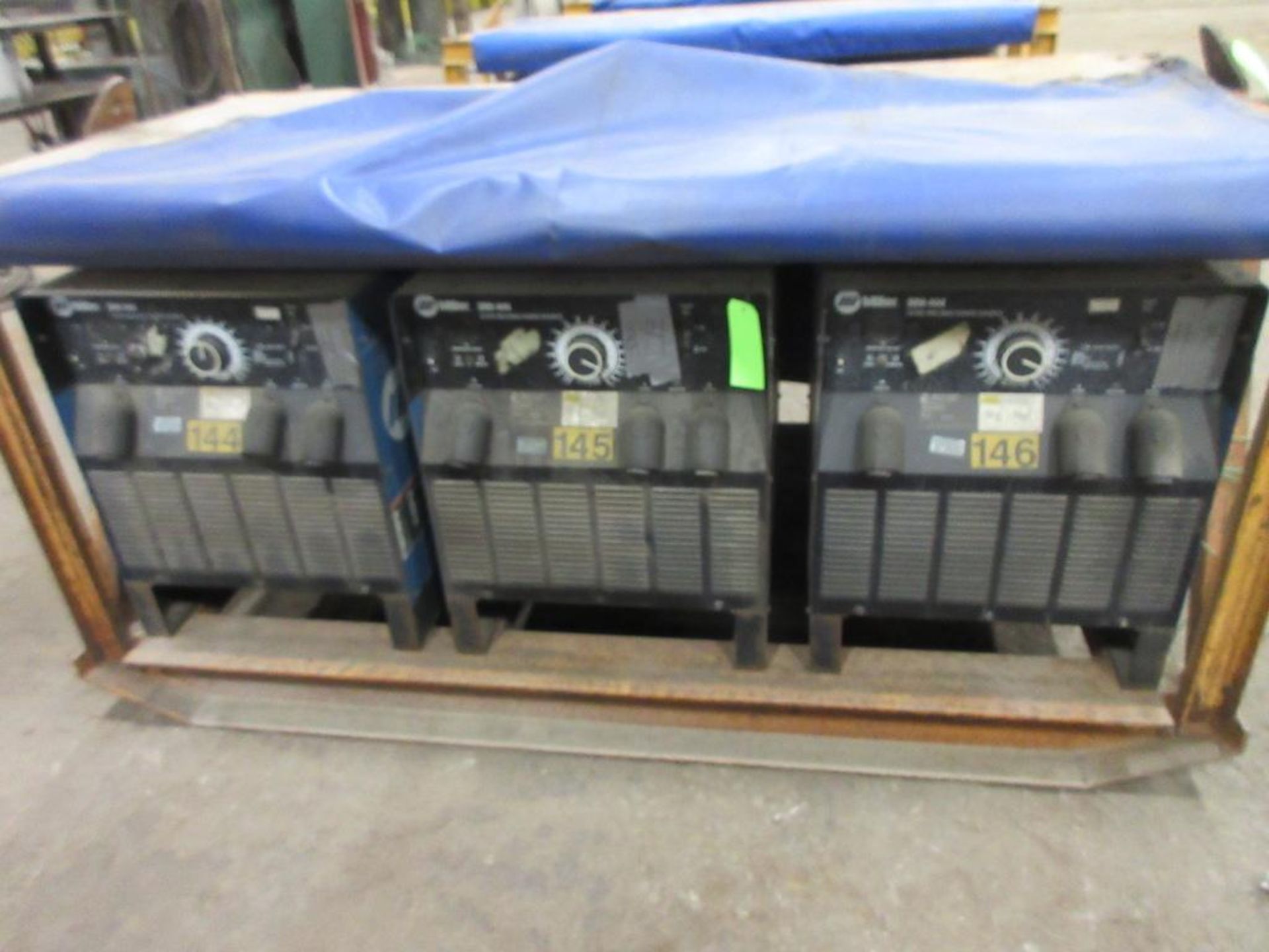 (3) SET OF MILLER SRH-444 CC DC WELDING POWER SOURCES, ALL 3 BOLTED TO STEEL SKID FRAME MEASURING: 8 - Image 2 of 4