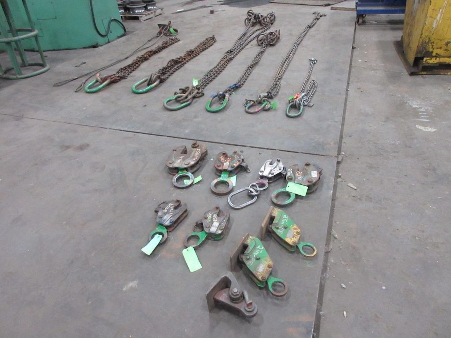 (6) ASSORTED HEAVY DUTY LIFTING CHAINS, UP TO 3 TON PLATE GRABS, PLUS (9) ASSORTED PLATE GRABS UP TO