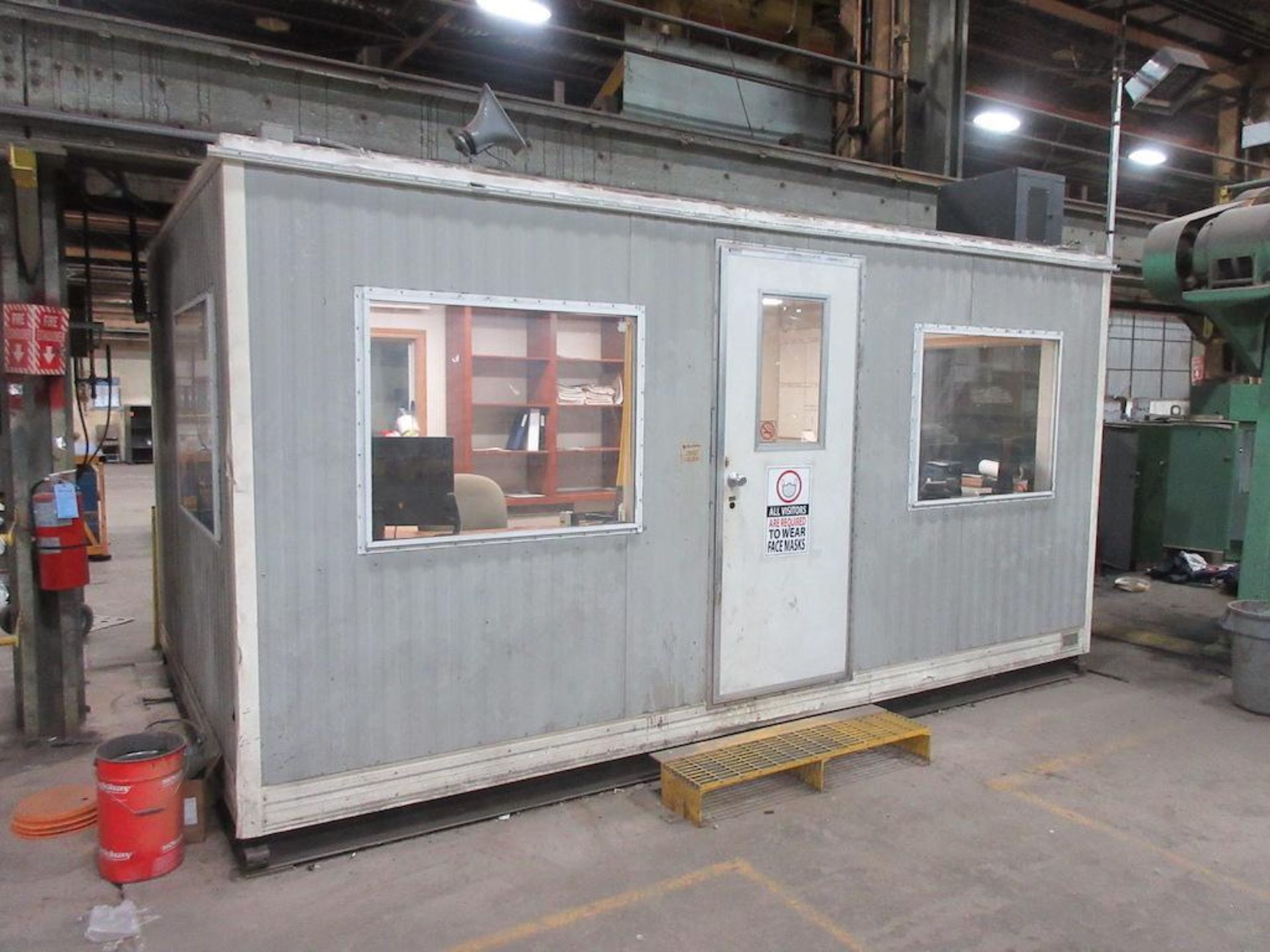 2011 DESIGN SPACE TRAILERS 10' X 16' PORTABLE OFFICE, SN 1253, INCLUDES 2 DESKS, 2 CHAIRS, 2 FILING