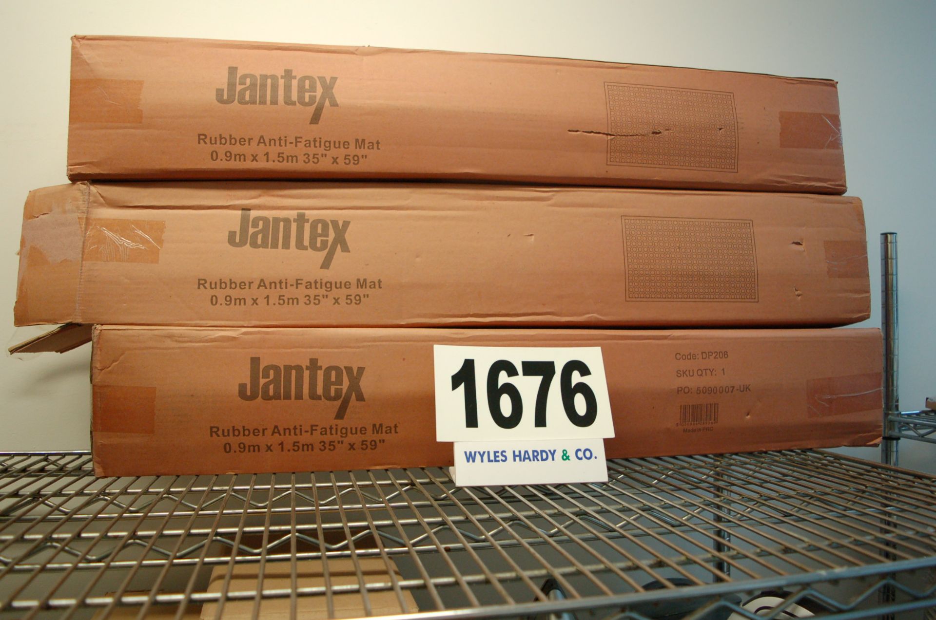 3: JANTEX 0.9M X 1.5M Rubber Anti Fatigue Mats