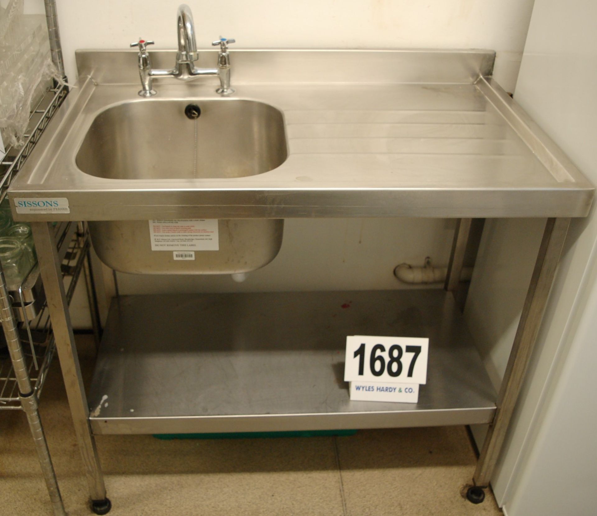 A FRANKIE SISSONS Free Standing Stainless Steel Commercial Single Bowl Sink Unit with Bunded Top,