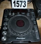 A PIONEER CDJ-1000MK3 Digital Compact Disc Player