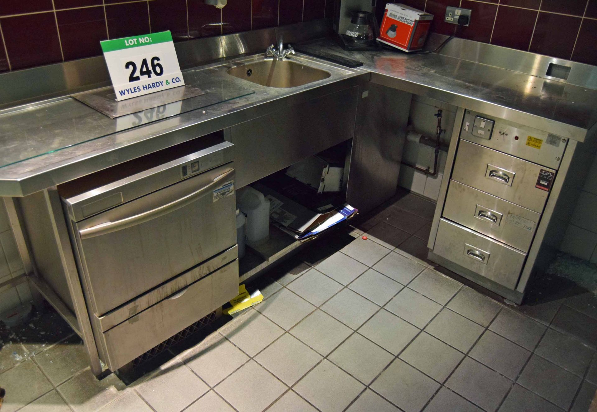 A Free Standing Commercial Stainless Steel Sink Unit and Drainer with Appliance Aperture, Lower