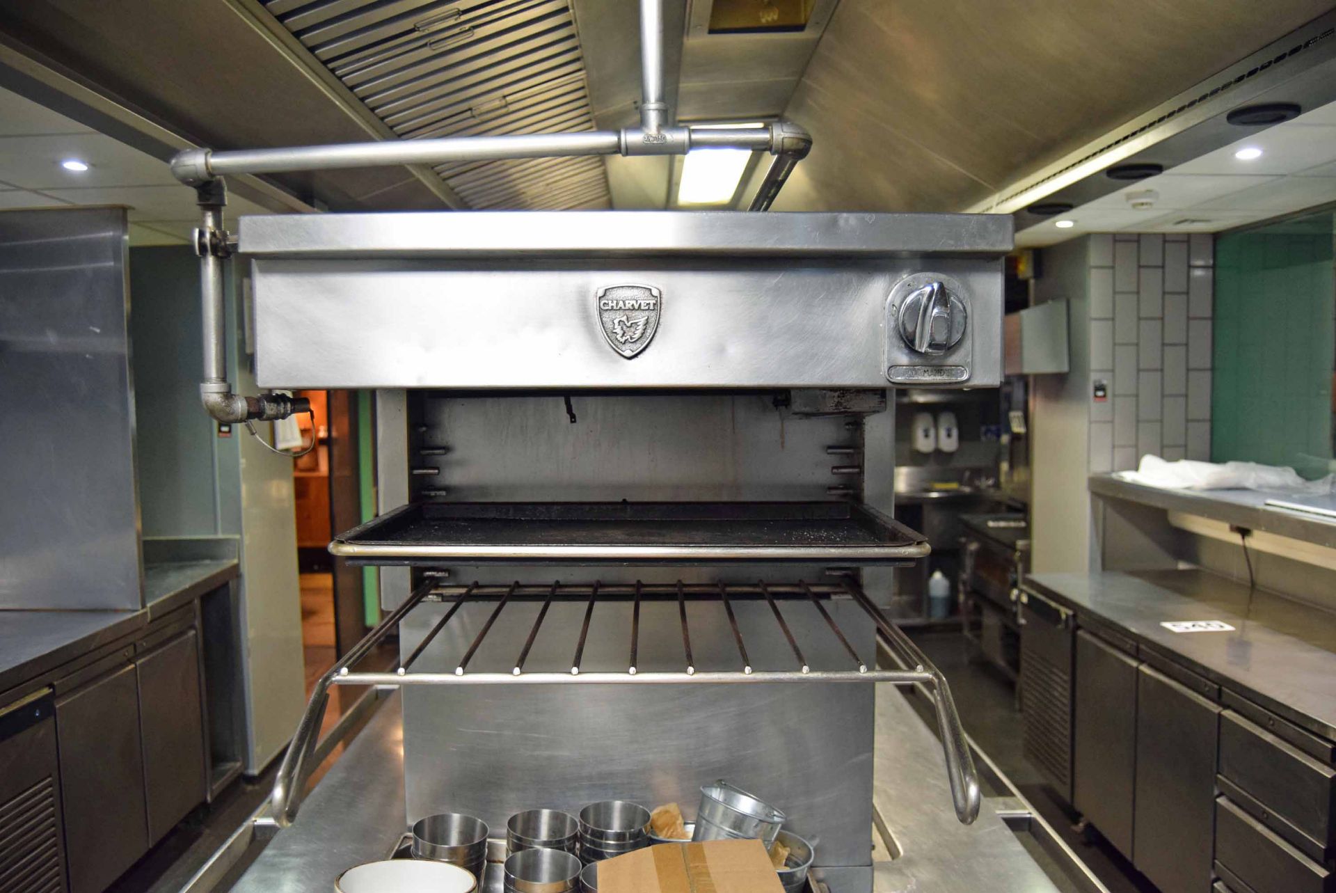 A CHARVET 3840mm x 1350mm Gas Fired Commercial Island Cooking Unit with fitted Two Single Door - Image 5 of 5