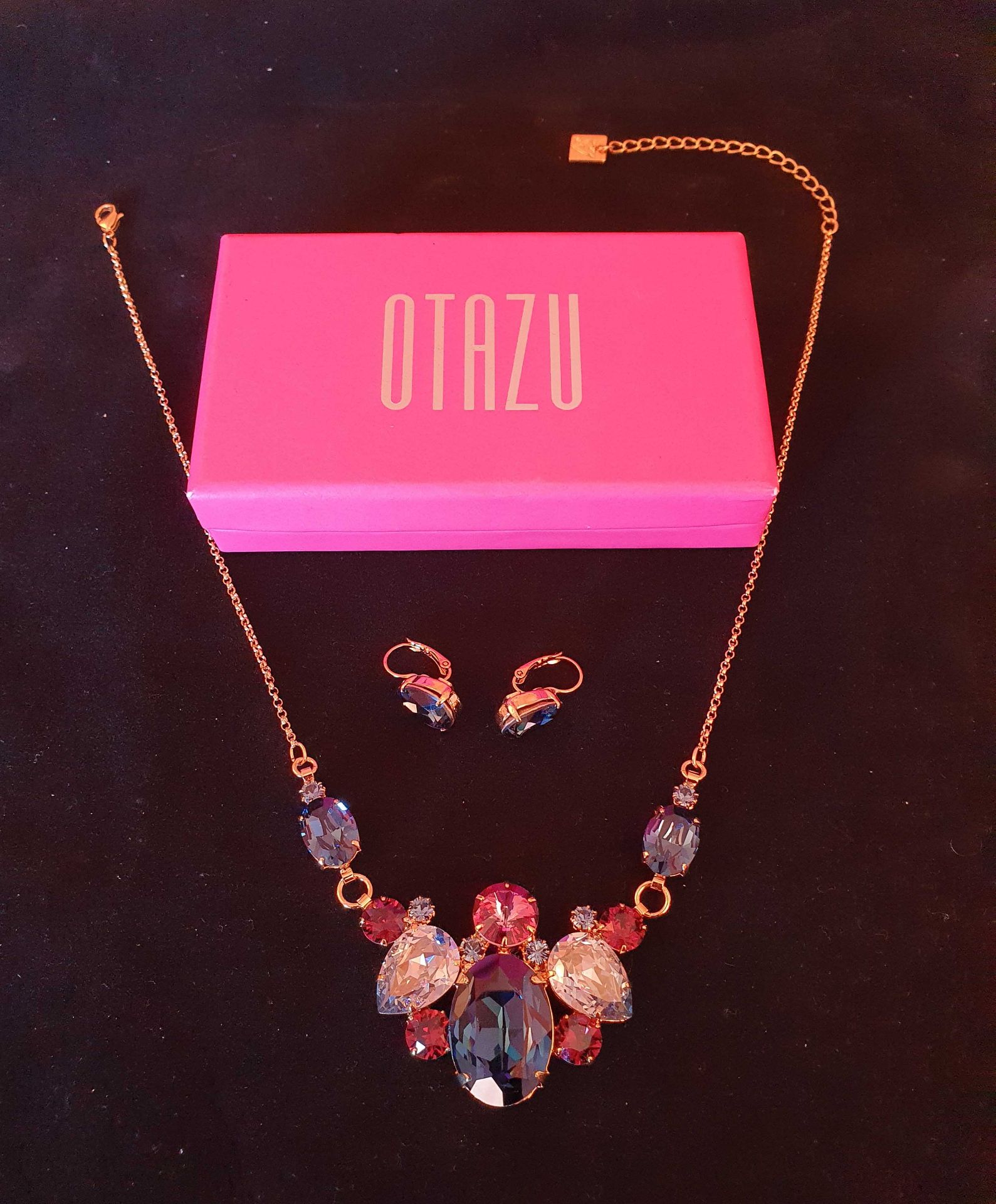 OTAZU Costume Jewellery Necklace and matching Earrings in Presentation Case
