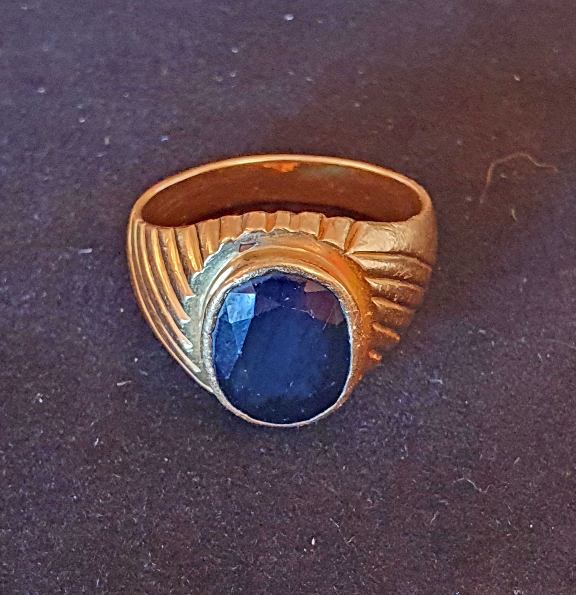 Men’s Gold Dress Ring, Set Oval Form Dark Sapphire Stone, UK Size Z, 16.830 grams