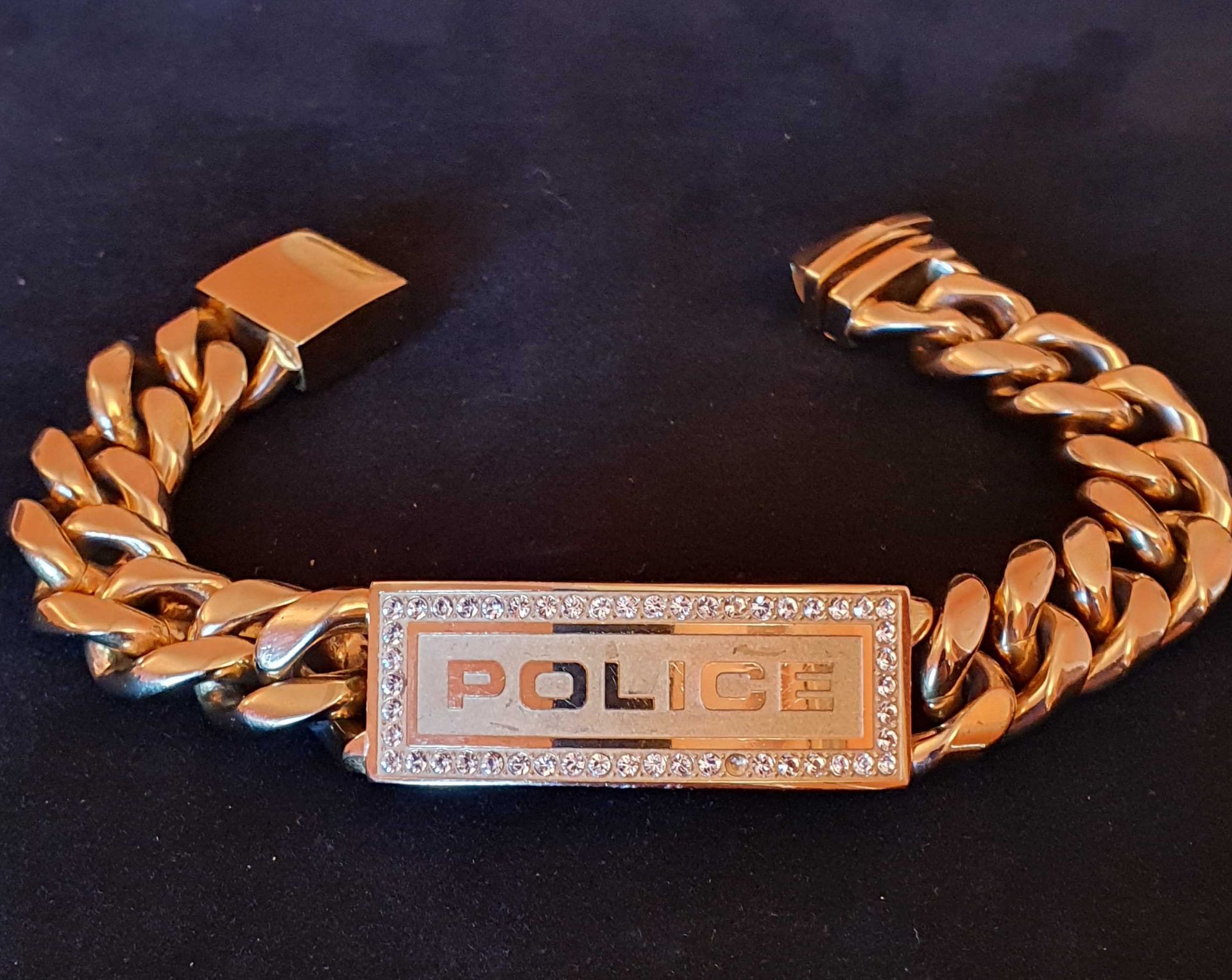 POLICE Brand Gold Coloured Metal Heavy Chain Link Men’s Bracelet. NB. 1 Stone Missing from