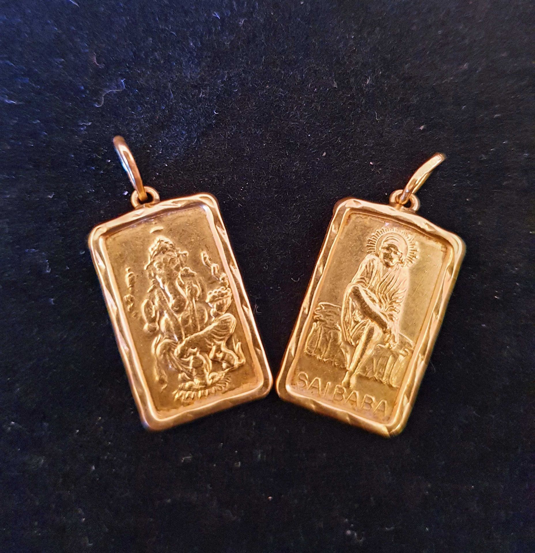 Two 2g, 999.9 Fine Gold Ingots with Jewellery Loop on Reverse, Hindu Deity, 5.020 grams Including