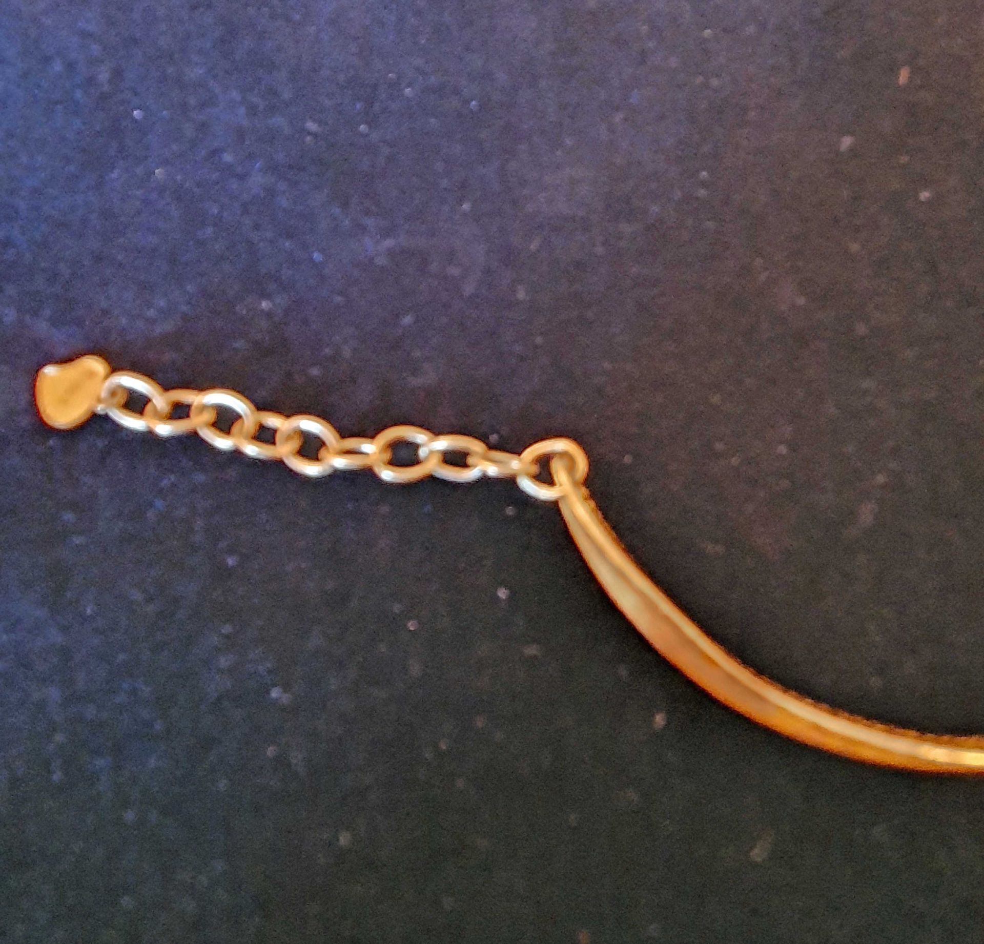 Gold Metal Bar Bracelet with Central Rose Motif. Chain Tag Marked .999 24 Carat 22.095 grams - Image 3 of 7