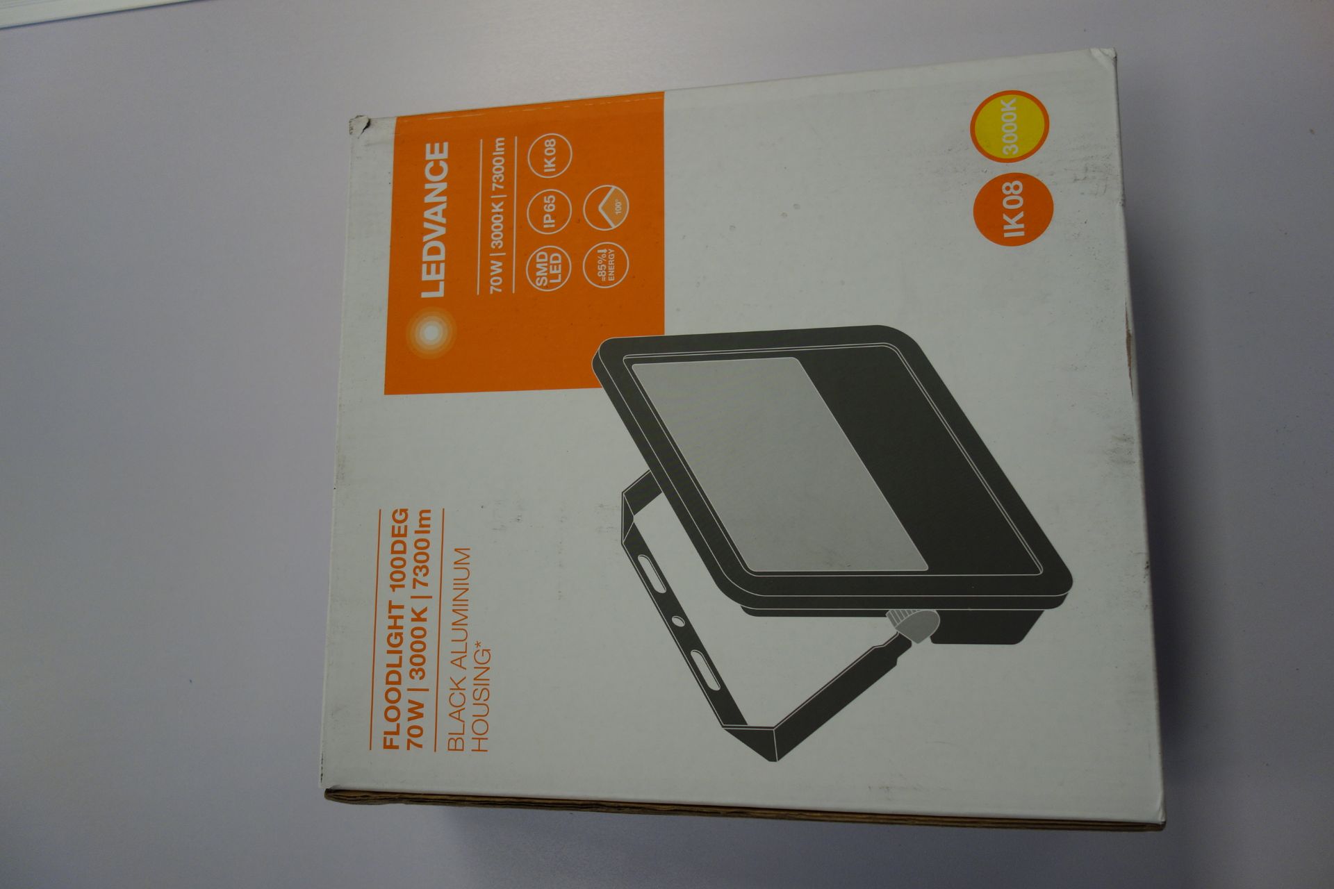 4 X LEDVANCE AC205090055 70W LED Floodlights 3000K 7300 Lumen IP65 Black Aluminium Housing