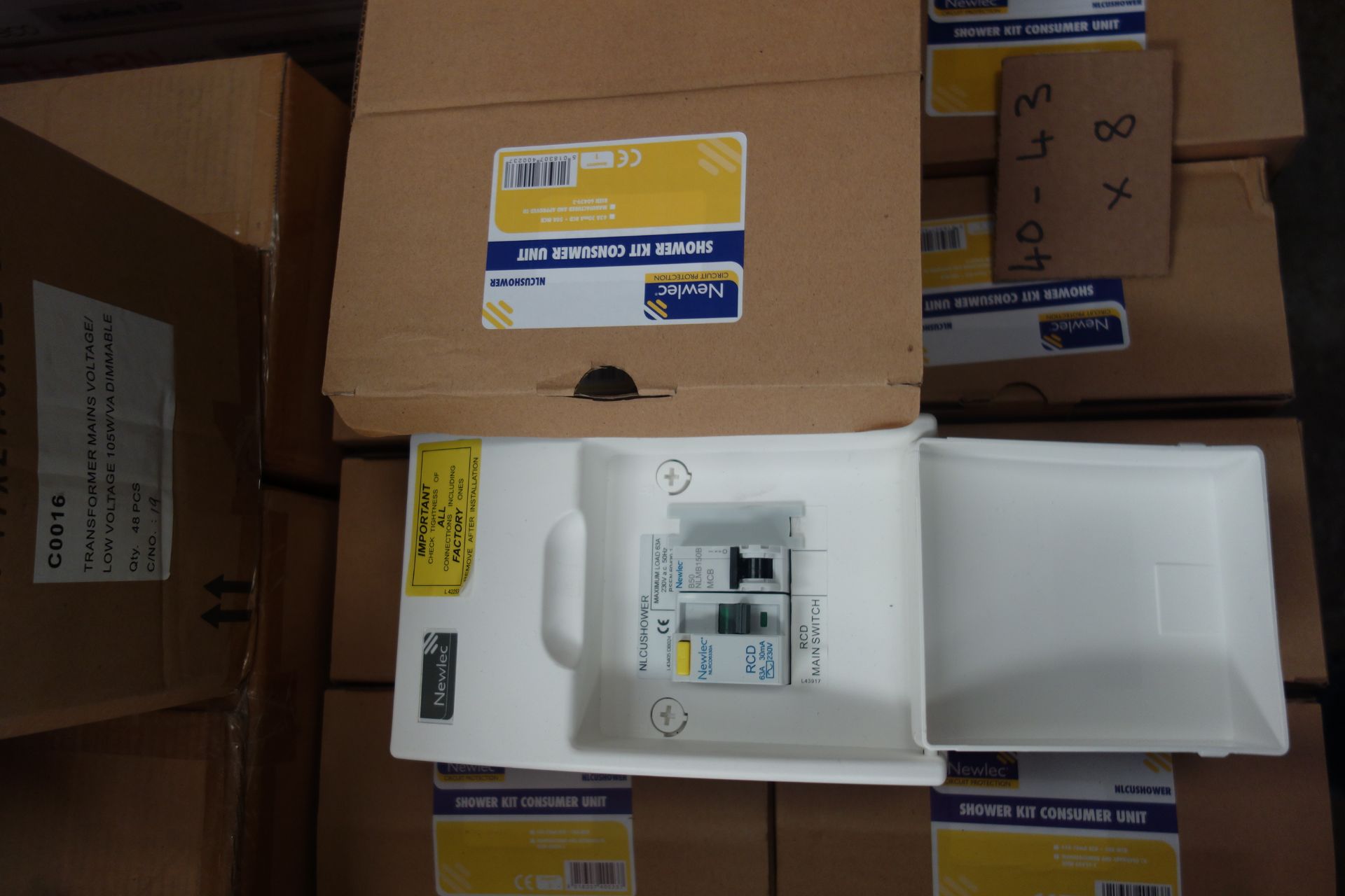 8 X Newlec NLCUSHOWER Shower Kit Consumer Unit C/W 1 X 63A 30MA RCD 1 X 50 AMP MCB