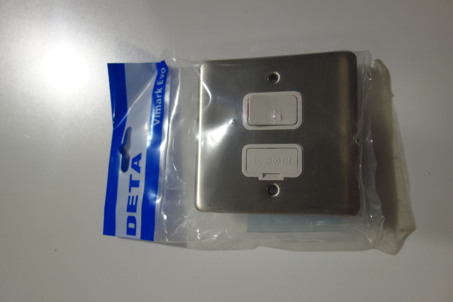 50 X Deta VE1370SSW 13A DP Fused Switched Connection unit Stainless Steel White Inserts