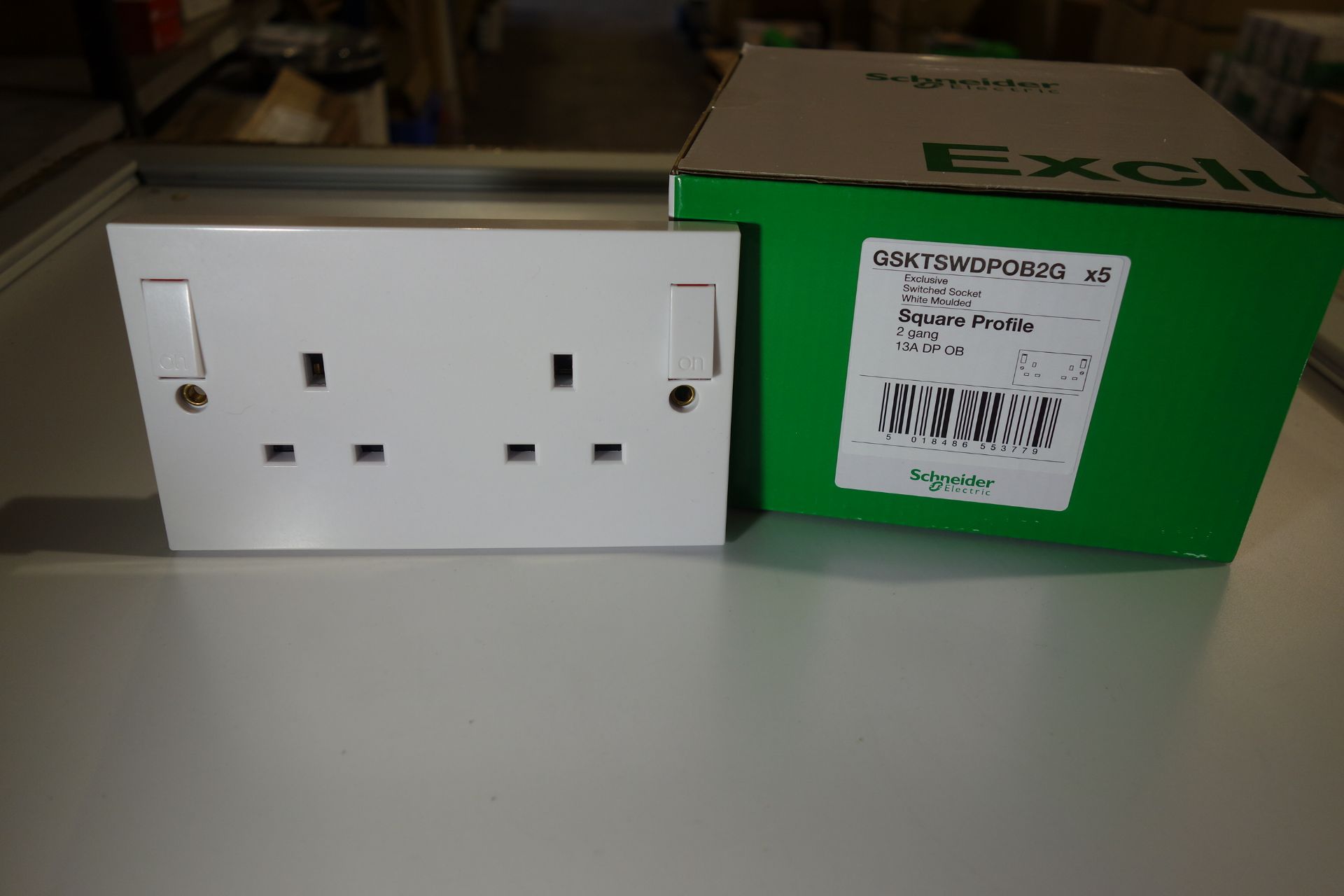 100 x Schneider GSKTSWDPOB2G 2 GANG 13 AMP DP OB Switched Sockets White Moulded Square Profile