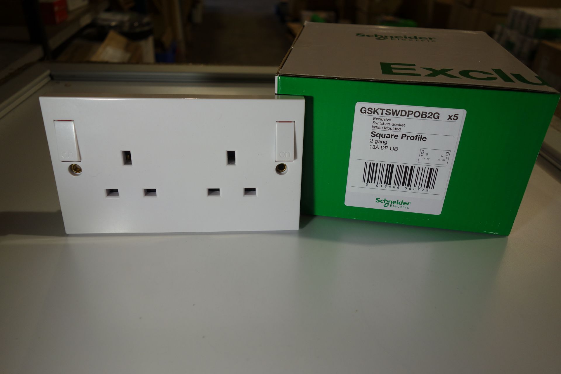 100 x Schneider GSKTSWDPOB2G 2 GANG 13 AMP DP OB Switched Sockets White Moulded Square Profile