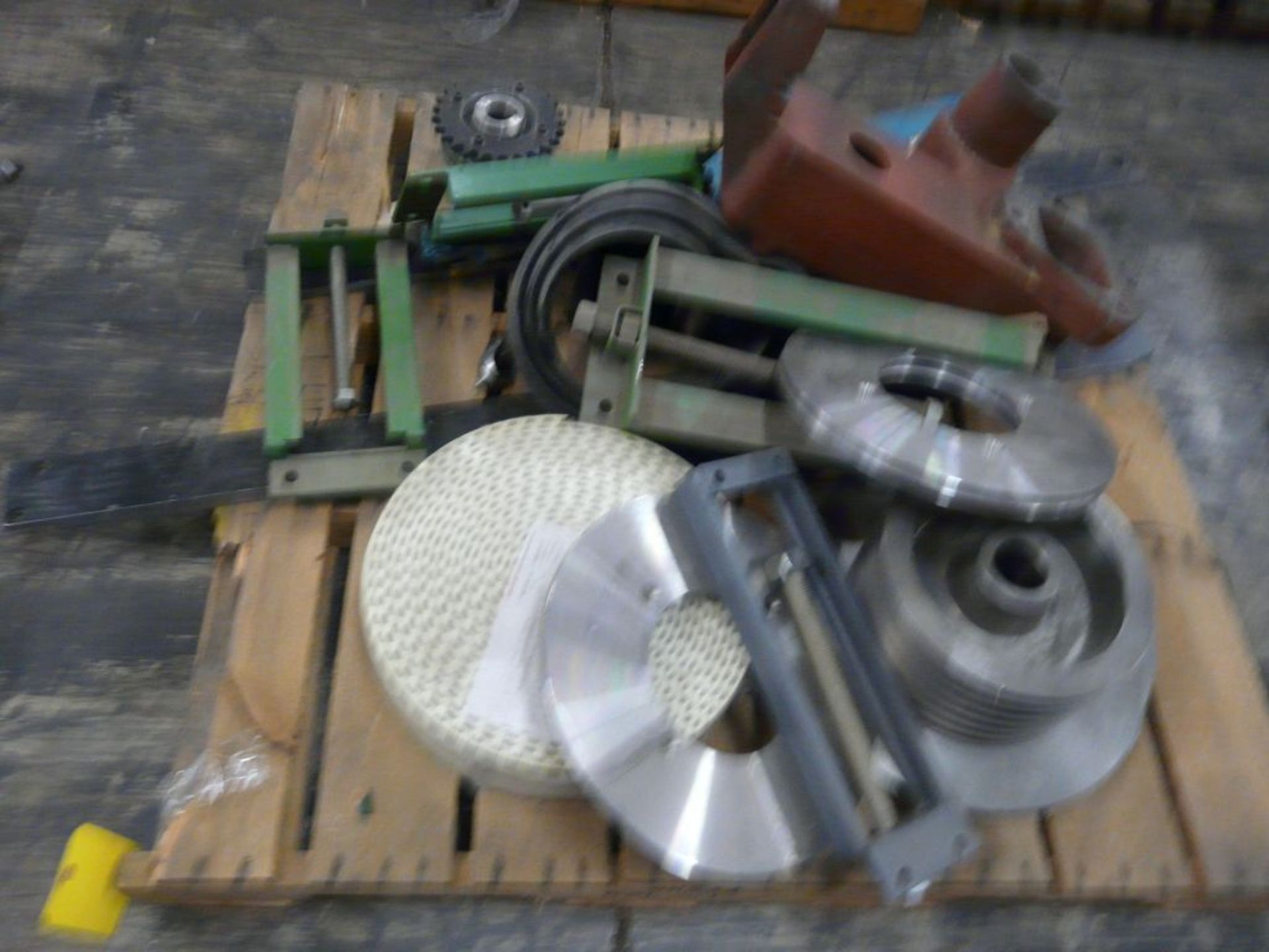 Lot of Assorted Components|Includes:; Open End 100T20 Belt; Gear
