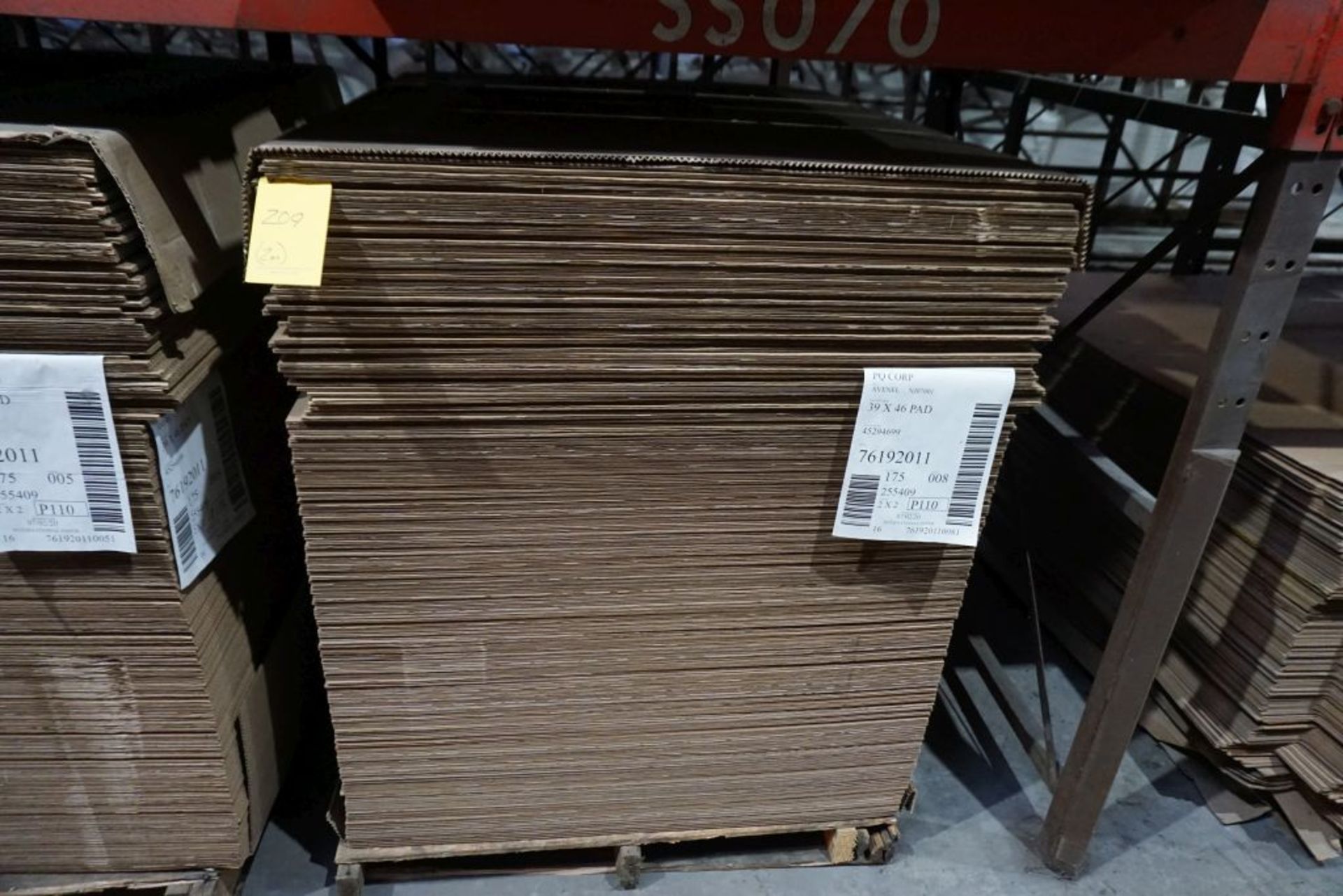 Lot of (350) 39" x 46" Cardboard Pads - Image 2 of 4