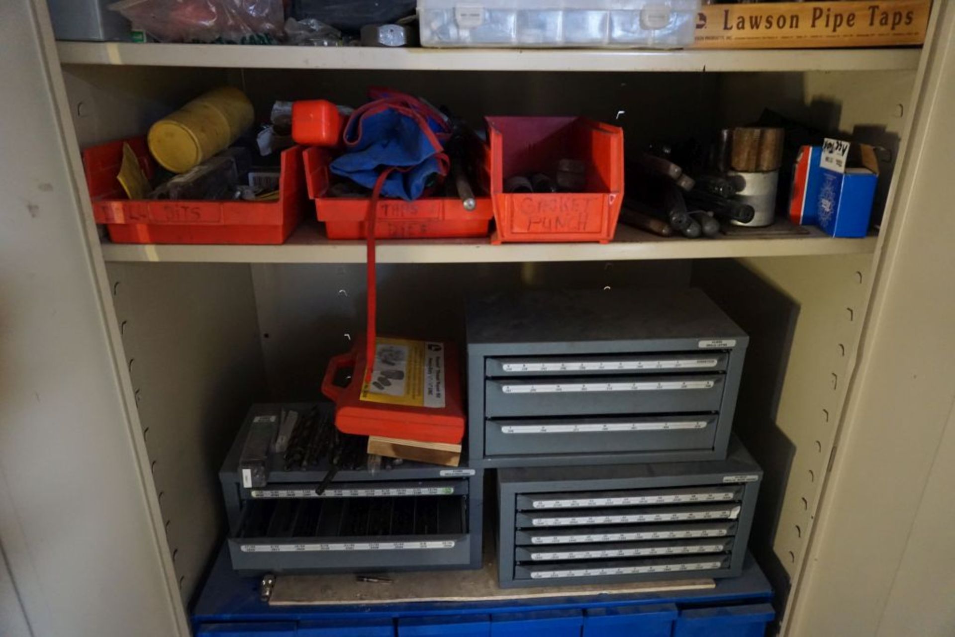 Cabinet w/Contents | Includes:; Drill Bits; Reamers; Cutters - Image 4 of 5