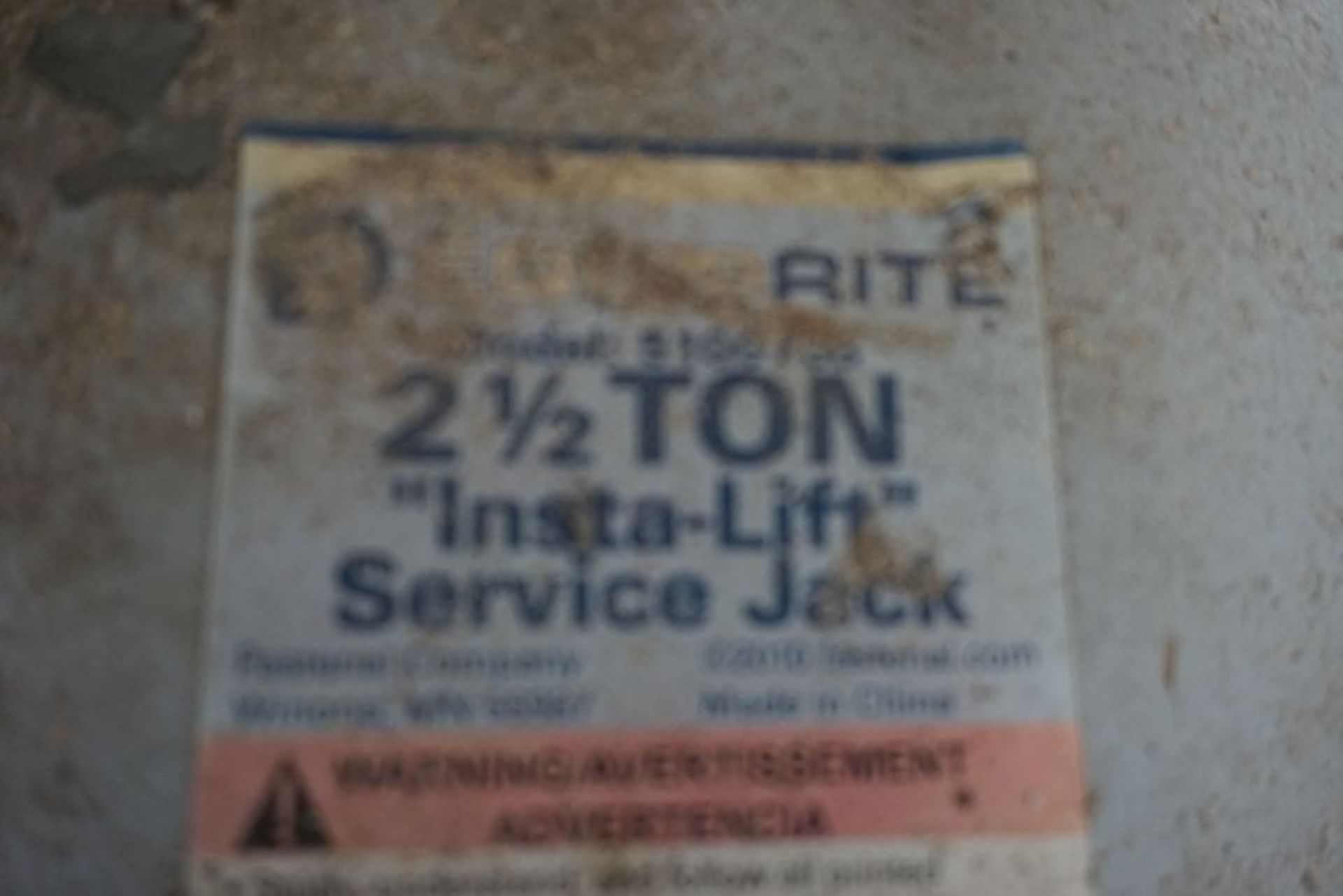 Equip Rite 2-1/2 Ton Floor Jack | Model No. 5100788 - Image 4 of 4