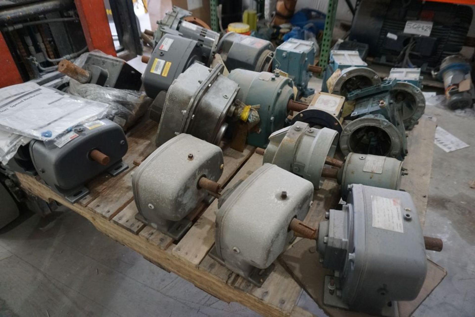 Lot of (18) Assorted Motors/Geardrives | Brands Include:; Dayton; Falk - Image 3 of 15