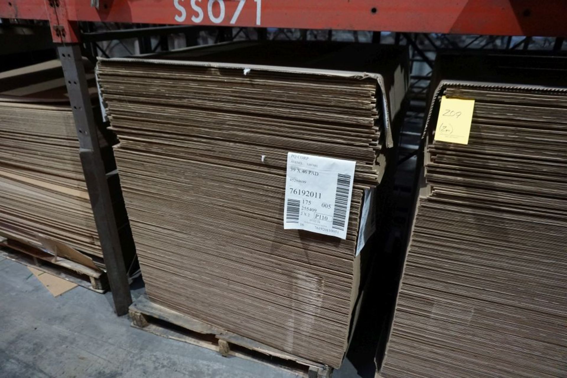 Lot of (350) 39" x 46" Cardboard Pads - Image 3 of 4