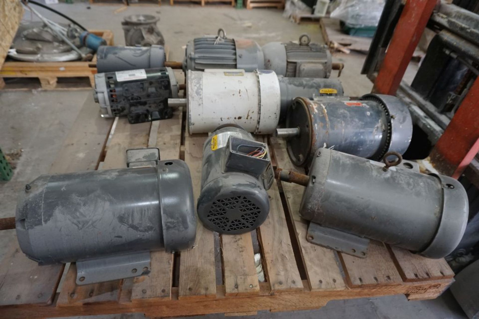 Lot of (10) Assorted Motors | Brands Include:; Baldor; Leeson; Dayton - Image 3 of 14